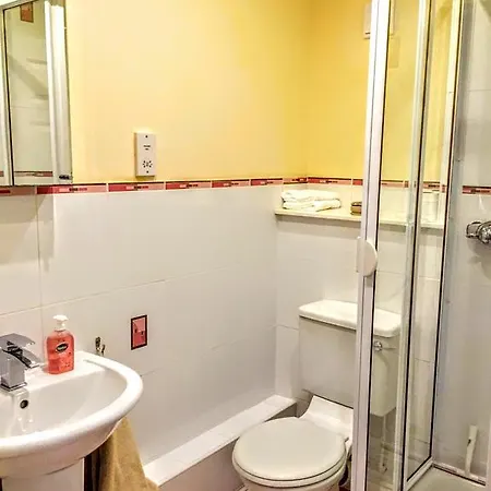 아파트 5 Bedroom Penthouse 에든버러