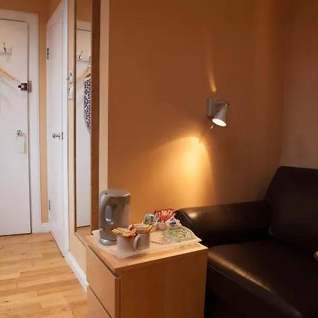 Garfield Nocleg ze śniadaniem