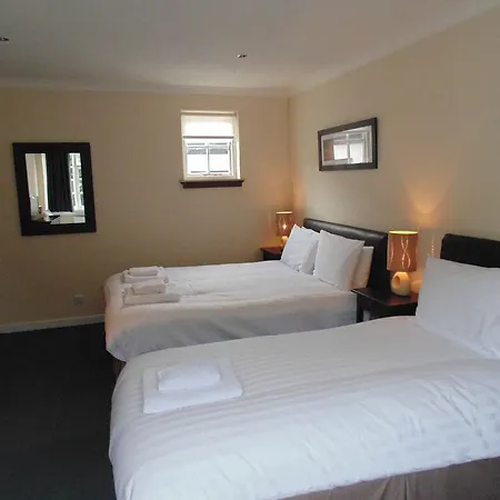 Inn Cedar