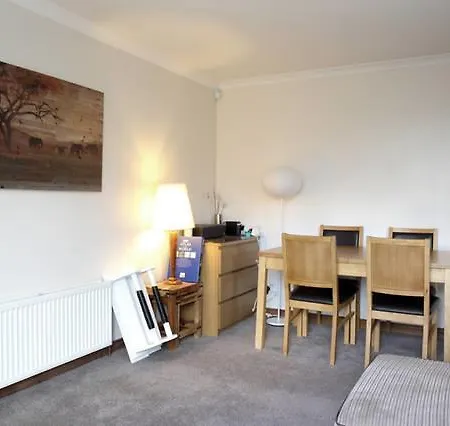 Apartament Telford Court