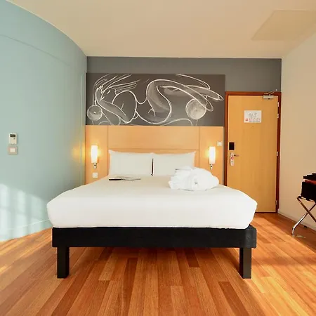Отель Ibis Centre South Bridge - Royal Mile 3*