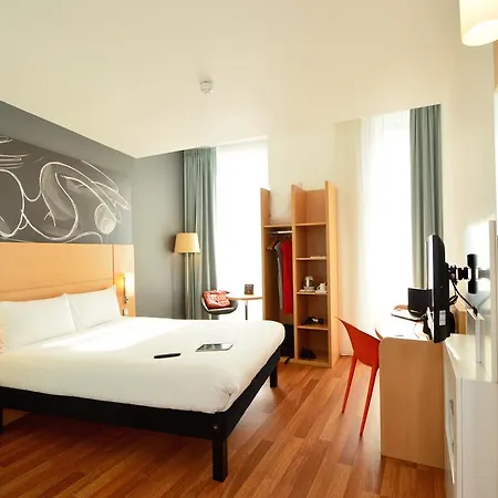 Hotel Ibis Centre South Bridge - Royal Mile Edinburgh