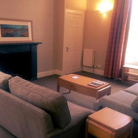 Fountain Court - Royal Garden