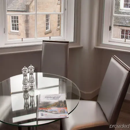 Апарт-отель Fountain Court - Harris 4*