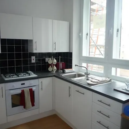 Destiny Student - Cowgate Apartamento