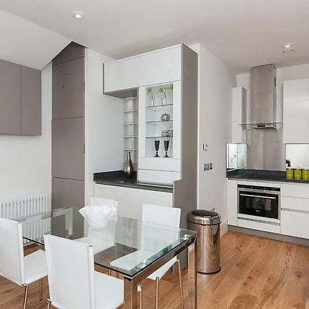 데스티니 스코틀랜드 - 세인트 앤드류 스퀘어 아파트먼트 아파트