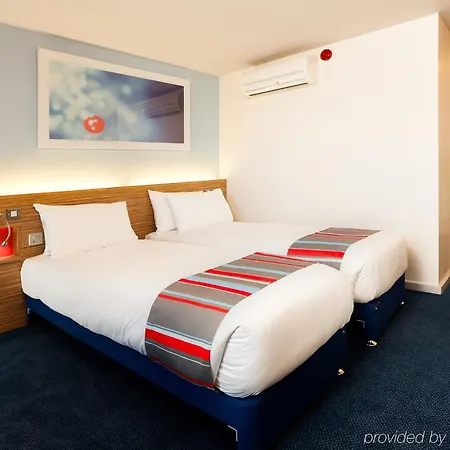 Travelodge Cameron Toll 3* Edinburgh