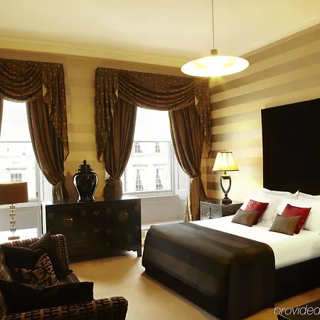 Nira Caledonia 4* Edinburgh