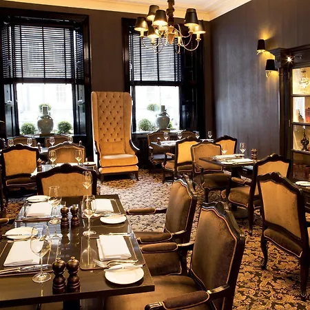 ニラ カレドニア 4*