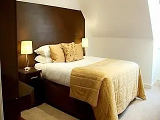 Fountain Court - Grove Executive Apart Otel 4*
