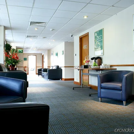 Holiday Express City West By Ihg Hotel 3*