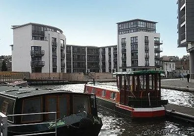 Fountain Court - Eq2 Lejlighedshotel