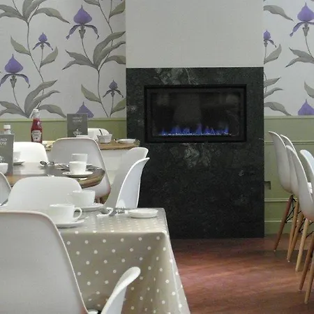 Hotel Grove House