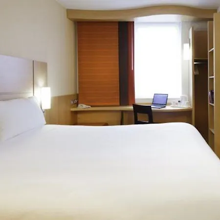 Отель Ibis Centre South Bridge - Royal Mile 3*