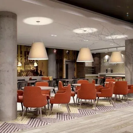 Отель Ibis Centre South Bridge - Royal Mile
