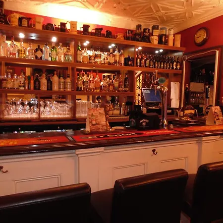 Inn Cedar 3*