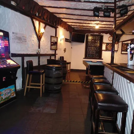 Inn Cedar