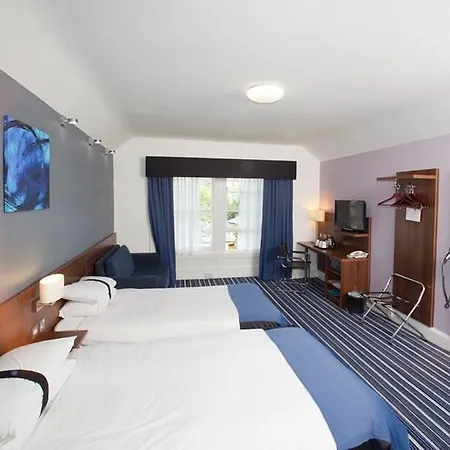 Hotel Piries Edinburgh