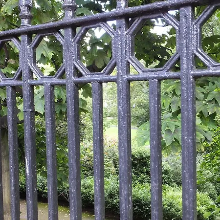 Гостевой дом Queens 4*