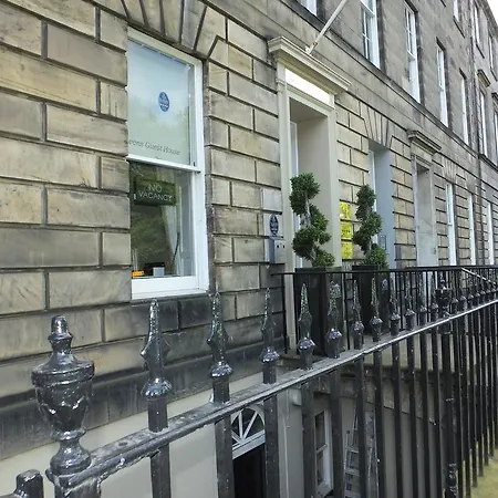 Queens Гостевой дом 4*