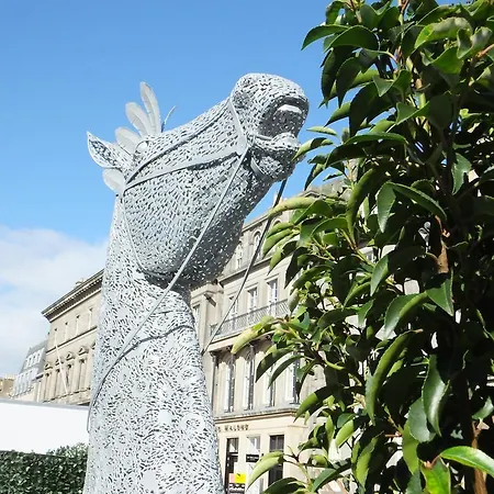 Queens Edimburgo