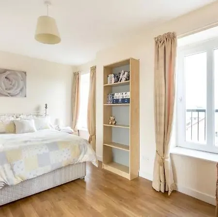Stylish Sea View * Edinburgh
