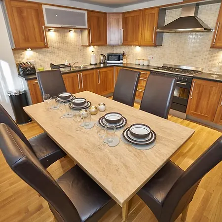 Pearl - Lochrin Place Edinburgh