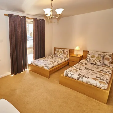 Pearl Lochrin Place Apartamento *