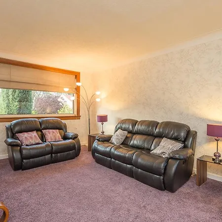 Woodlands Bungalow * אדינבורו