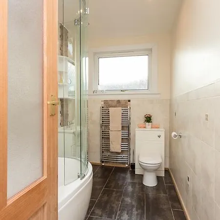 Woodlands Bungalow בית נופש *