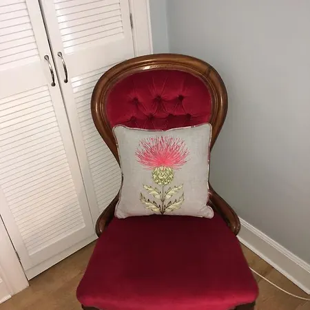 The Abbeyhill Bonnie Thistle *