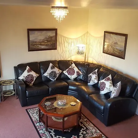 Penthouse Apartment Sleeps 11 *