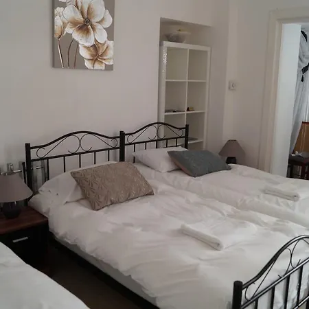 בית הארחה Thistle 2*
