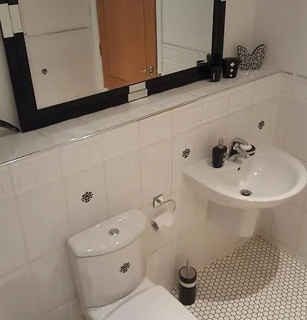 Penthouse Apartment Sleeps 11 إدنبرة