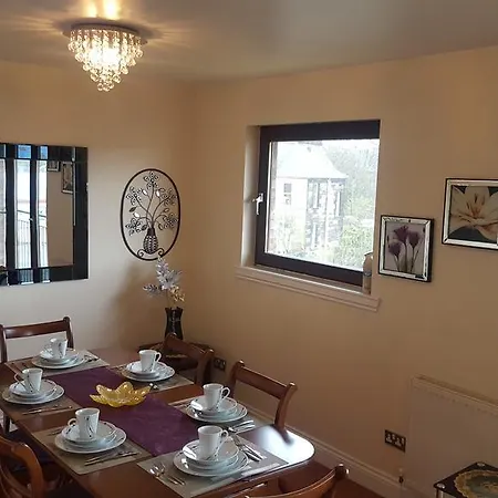 Penthouse Apartment Sleeps 11 *