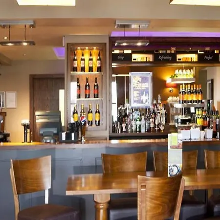 Premier Park - Airport Hotel