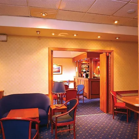 Western Kings Manor 3*