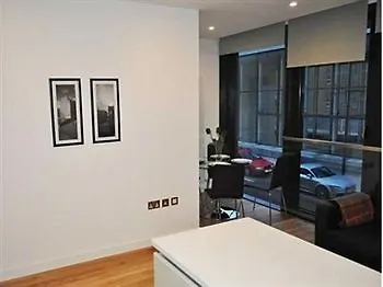 Szálloda Quartermile Serviced 4*