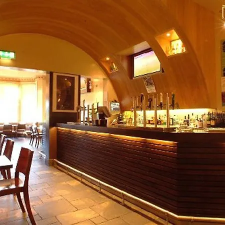 Black Ivy 4* Edimburgo