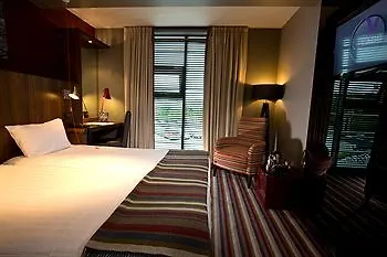 Village Hotel EDI