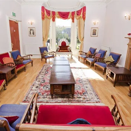 Bed and breakfast Iholiday 3*
