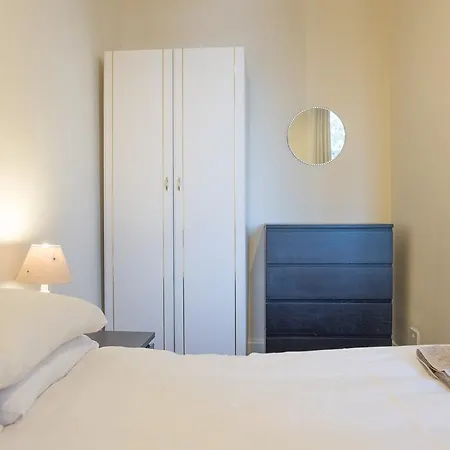 Westfield Road Apartment *
