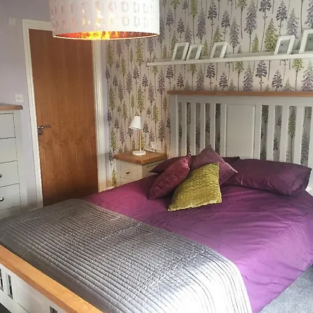 Lejlighed Large 2 Bed Flat, 2 Bath, Free Parking&lift