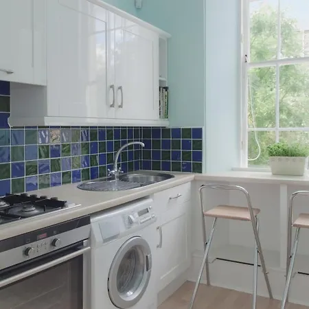 Stockbridge Apartment - Carlton Street *