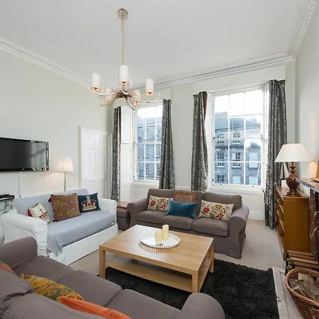 Nelson Street Apartment