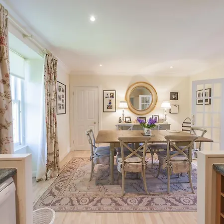 Belford Mews Apartment