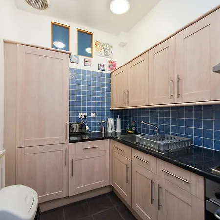 Henderson Row Apartament *