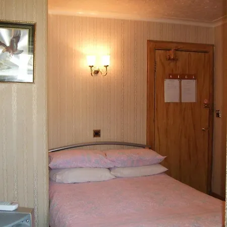 Swan Lake Bed & Breakfast