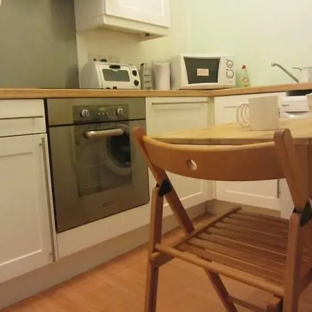 Capital -50 Broughton Road * Edimburgo