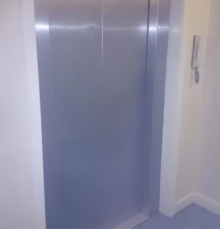 Central Bothwell House Apartment